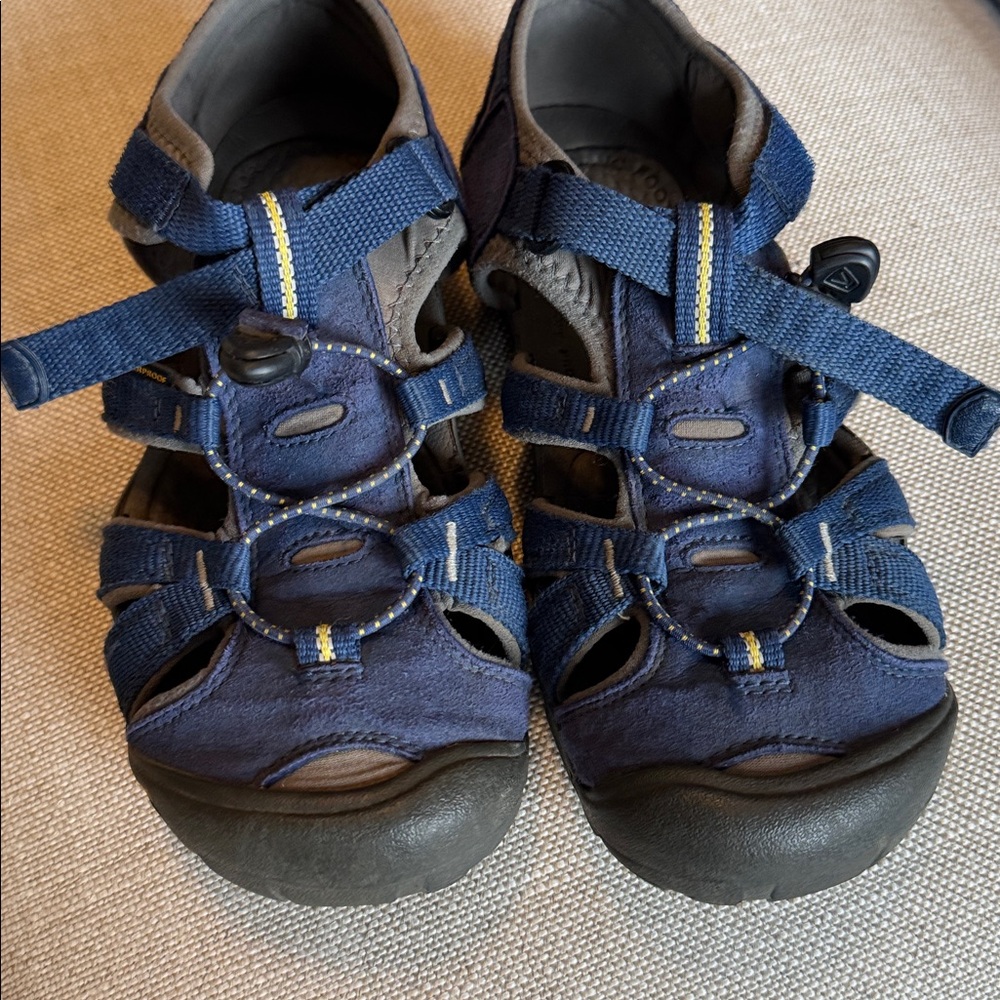 Keen SeaCamp II Navy Blue Depths Kids Size 5 Sandals